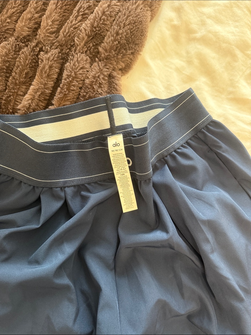 ALO pants - Picture 2 of 2